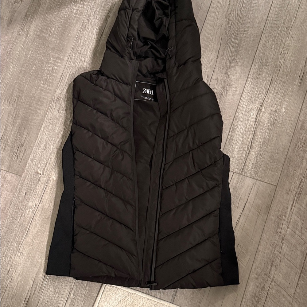 Zara Quilted Black Hooded Vest